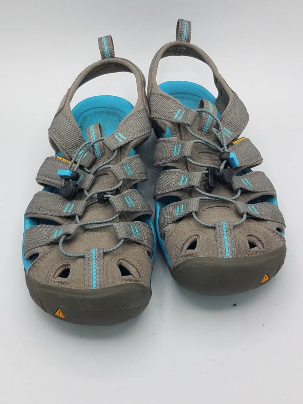 KEEN Clearwater CNX Womens 9.5 Blue Gray Sandals Adjustable Hiking Water 1008772
